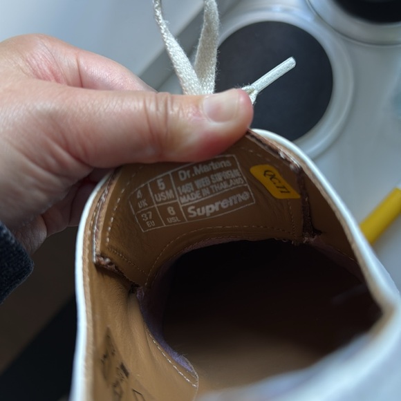 SUPREME x DR. MARTENS 1461 in Spiderweb White - Picture 7 of 8